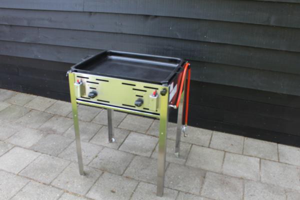 gas BBQ met bakplaat